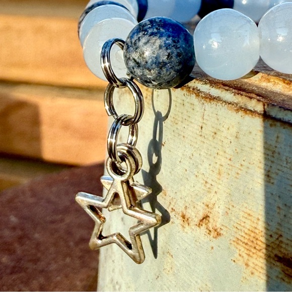 Brand New Gemstone Bracelet Sodalite, Clear Quartz and Angelite with star charms - Picture 3 of 5